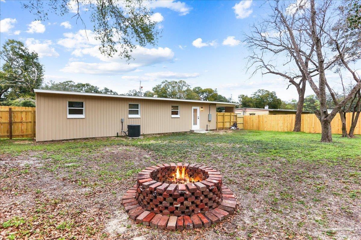 207 Alton Road Pensacola, FL 32507 - Photo 6 of 25