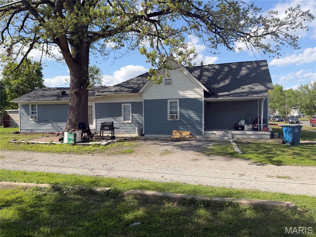 1713 Spruce Street Granite City, IL 62040 - Photo 1 of 14