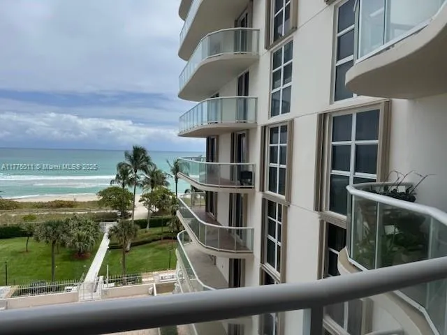 $1,115,000 | 8855 Collins Avenue, Unit 5B, Surfside, FL 33154