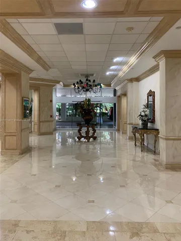 $1,115,000 | 8855 Collins Avenue, Unit 5B, Surfside, FL 33154