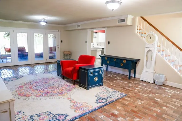 $325,000 | 244 Vienna Bend Drive, Natchitoches, LA 71457