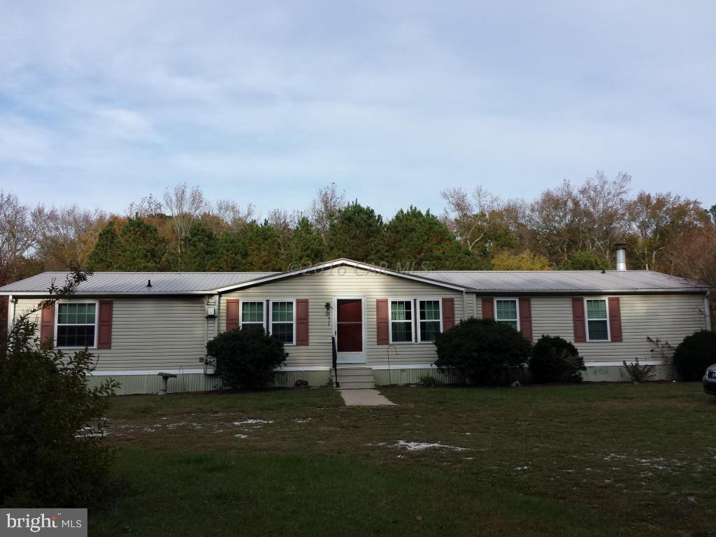3477 Texas Road Bivalve, MD 21814 - Photo 1 of 32 a view of a house with backyard and garden