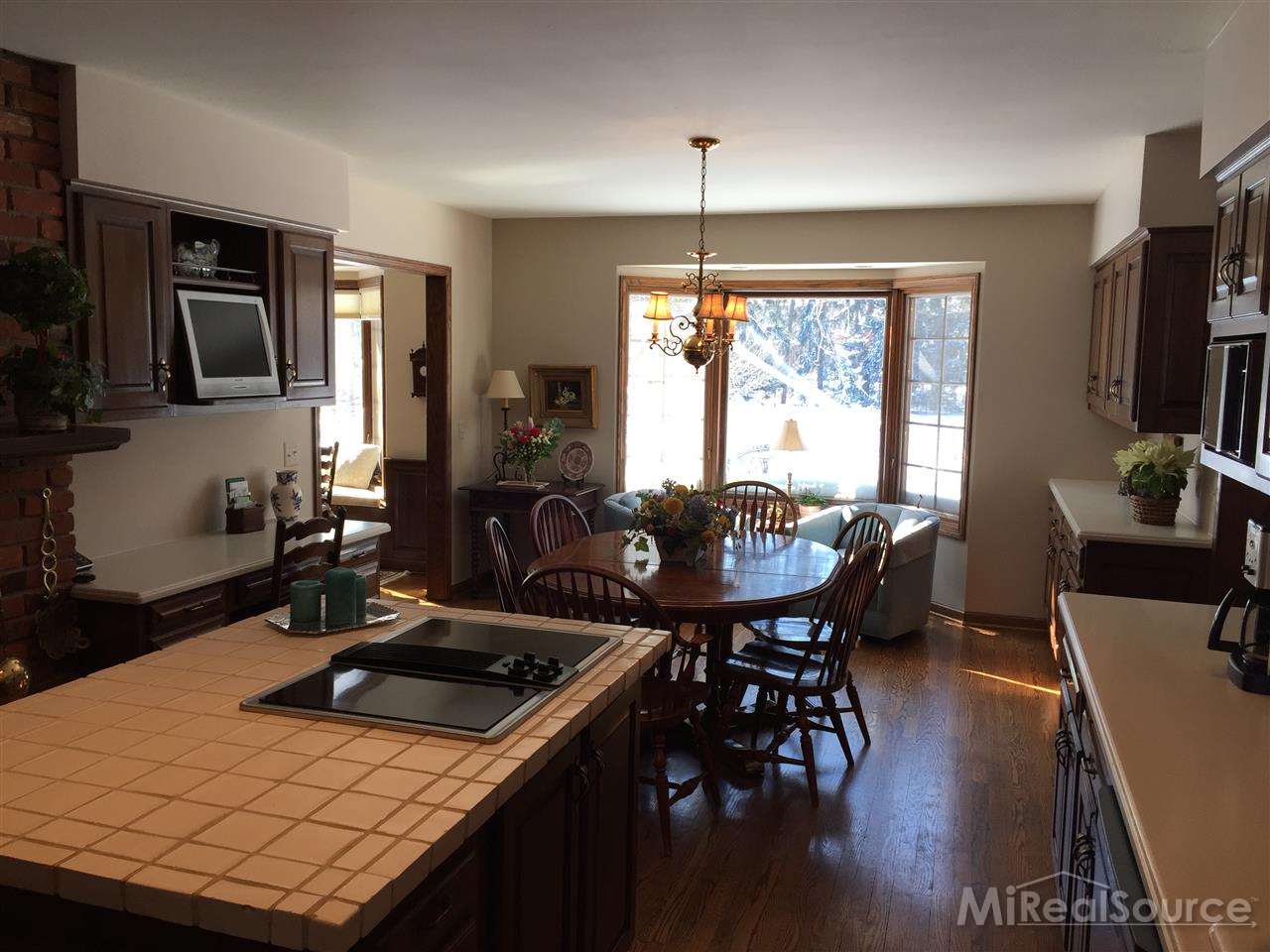 1003 Bishop Road Grosse Pointe Park, MI 48230 - Photo 10 of 40