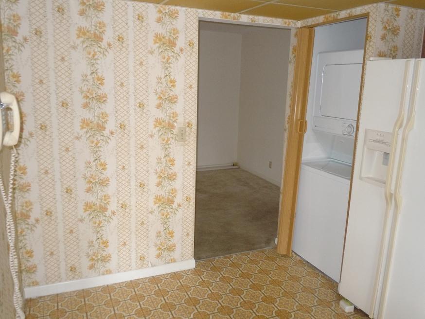 727 High Point Boulevard, Unit A Fort Pierce, FL 34982 - Photo 12 of 24 Kitchen Eat In Area
