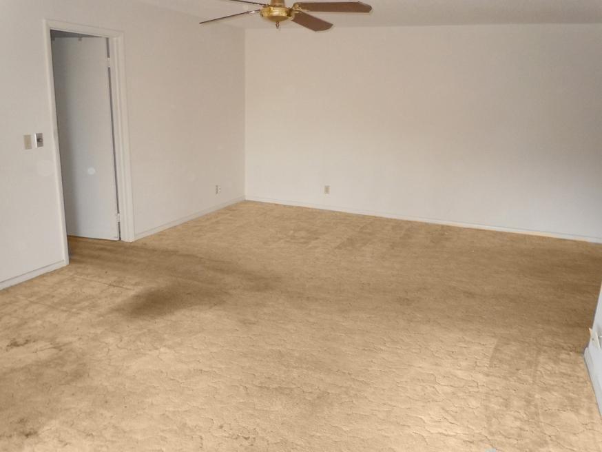 727 High Point Boulevard, Unit A Fort Pierce, FL 34982 - Photo 9 of 24 Living Area