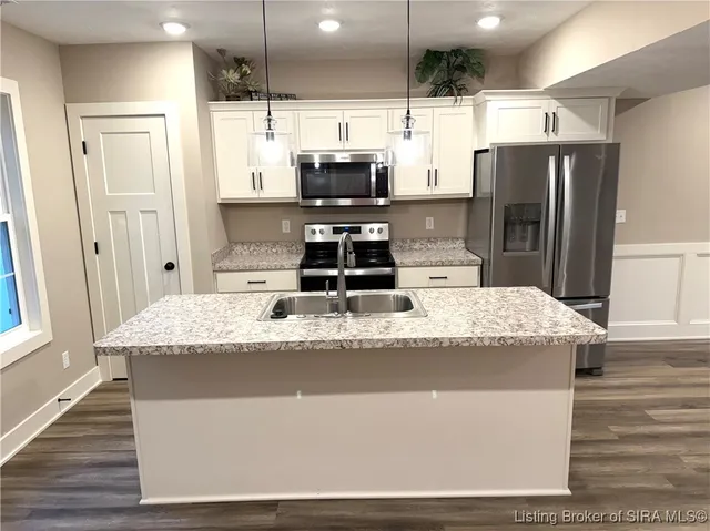 $219,900 | 1014 Sweet Amy Way, Sellersburg, IN 47172