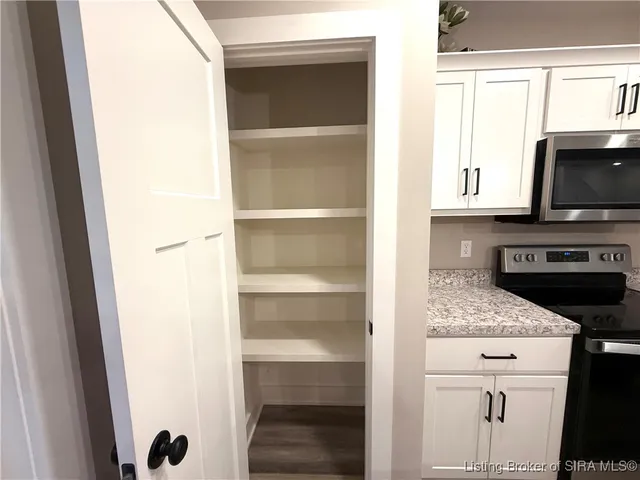 $219,900 | 1014 Sweet Amy Way, Sellersburg, IN 47172