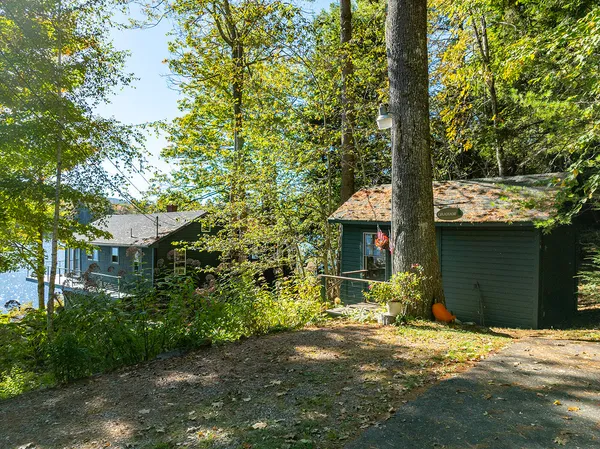 $1,250,000 | 68 Norton Pond Road, Lincolnville, ME 04849