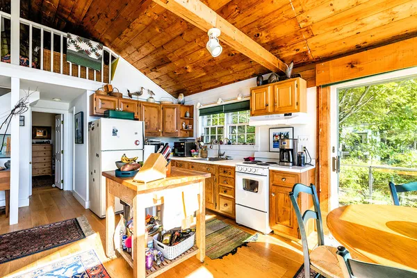 $1,250,000 | 68 Norton Pond Road, Lincolnville, ME 04849