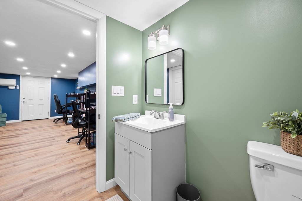 29 Carr Street Sutton, MA 01590 - Photo 23 of 41