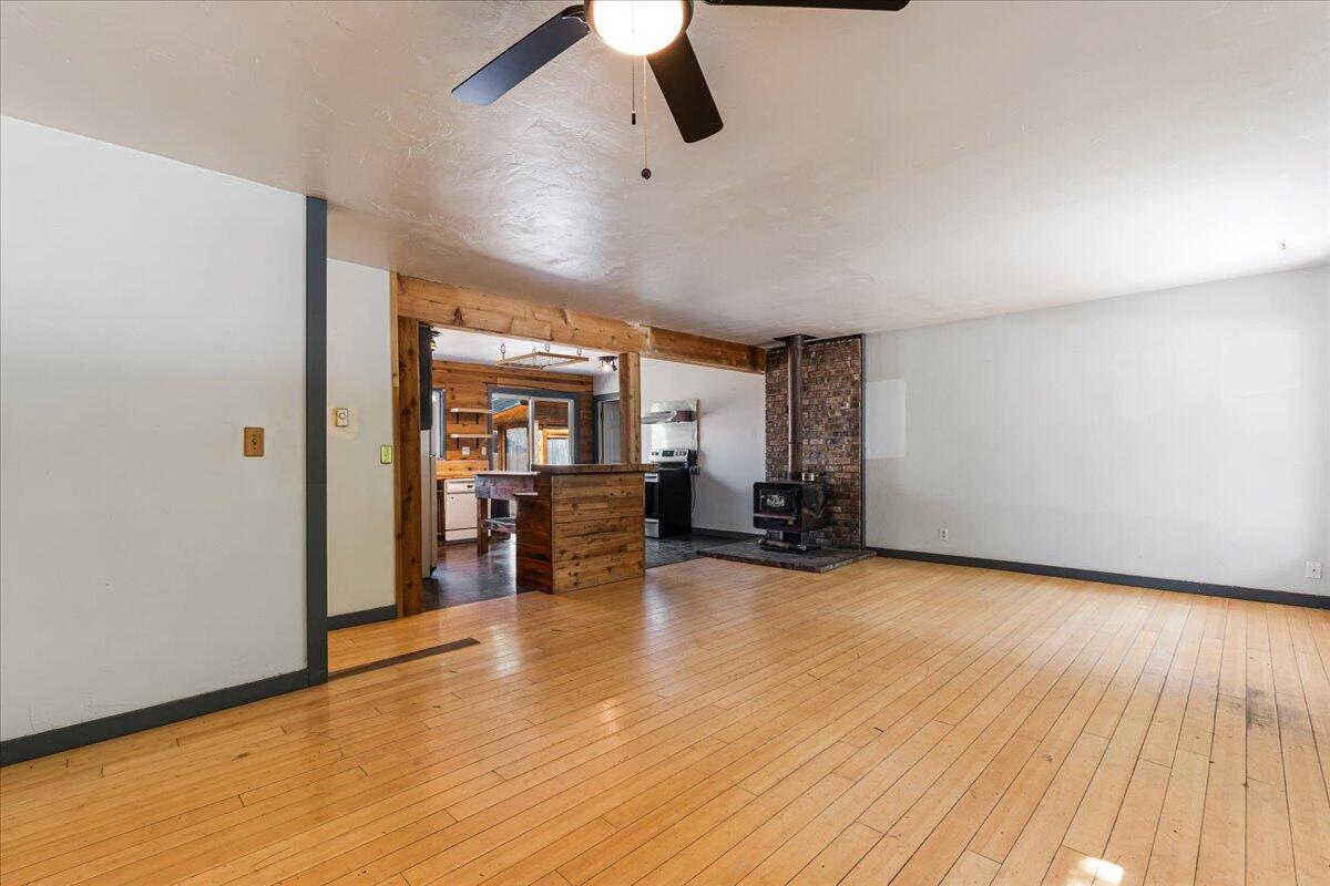 515 Southeast 4th Street Bend, OR 97702 - Photo 9 of 19 wood floors