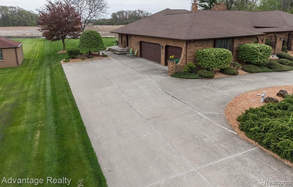 32411 Sutton Road New Baltimore, MI 48047 - Photo 3 of 44 32411SuttonRd-40.jpg