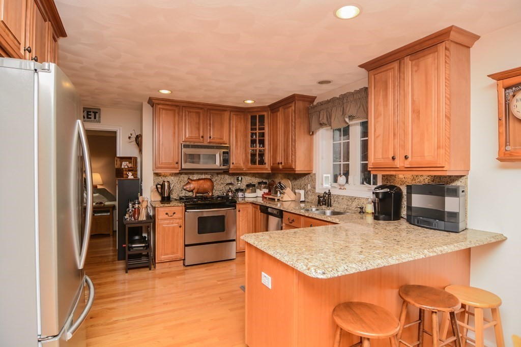 6 Blackburn Road, Unit 6 Windham, NH 03087 - Photo 12 of 42