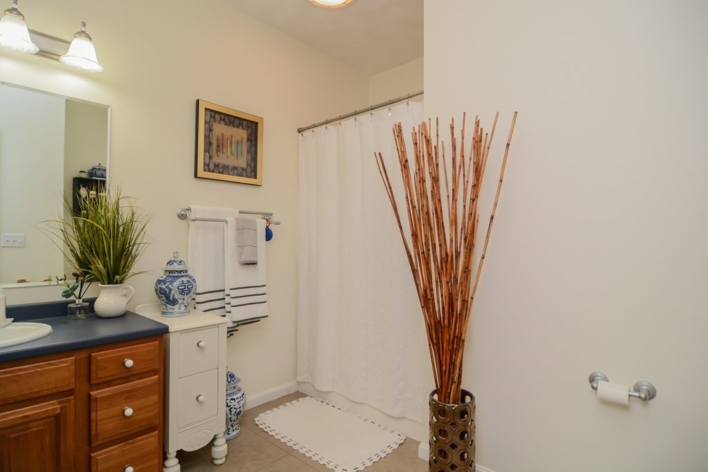 6 Blackburn Road, Unit 6 Windham, NH 03087 - Photo 27 of 42