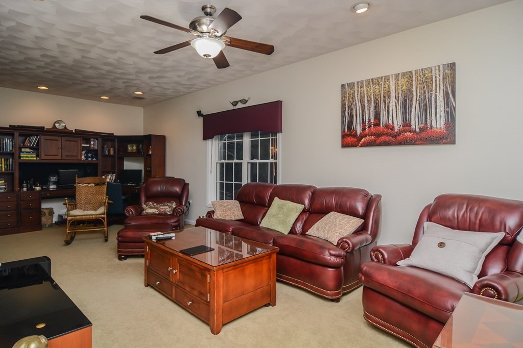 6 Blackburn Road, Unit 6 Windham, NH 03087 - Photo 31 of 42
