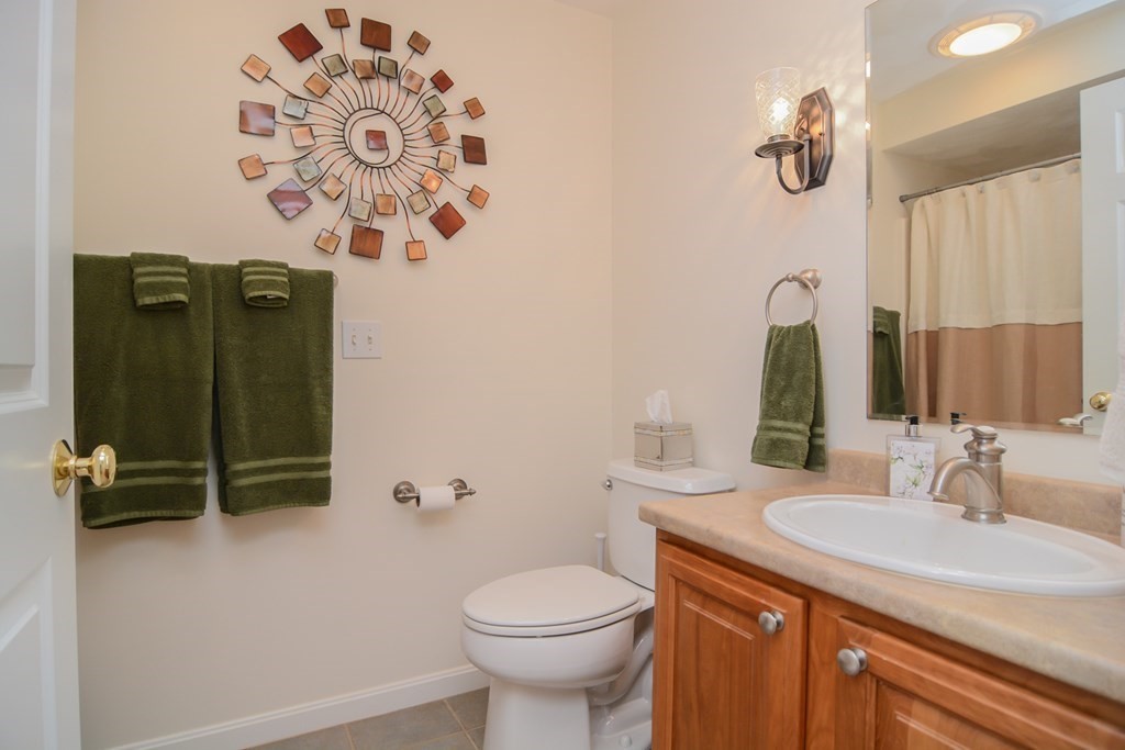 6 Blackburn Road, Unit 6 Windham, NH 03087 - Photo 39 of 42