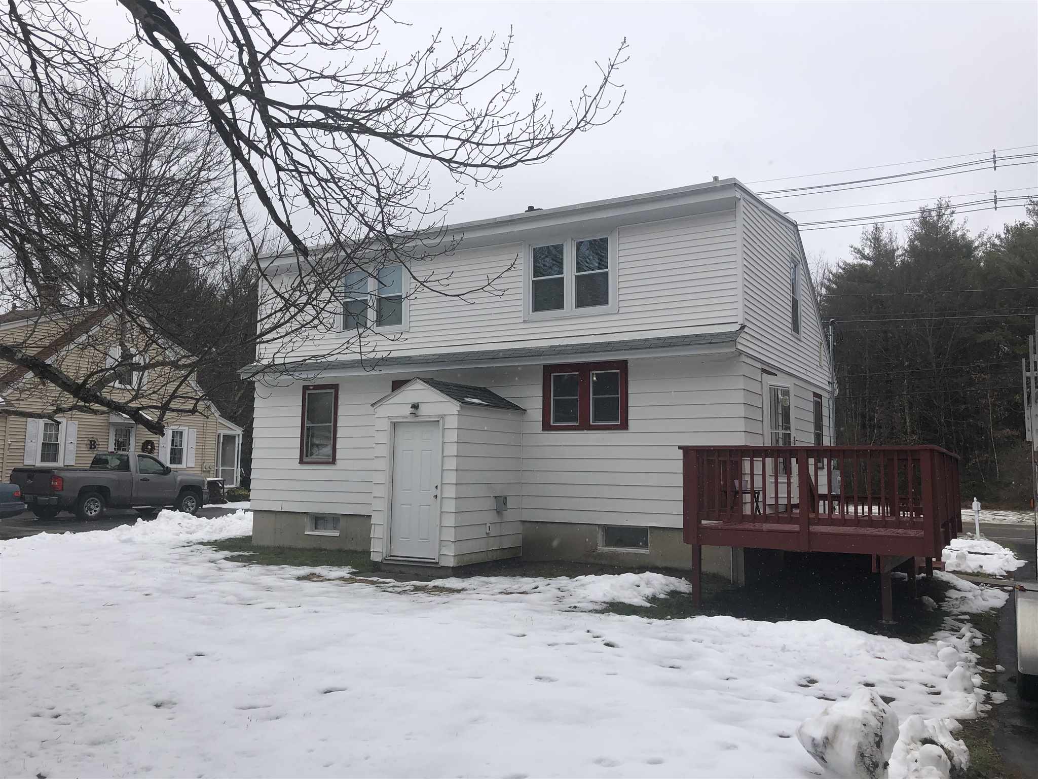 469 Portland Street Rochester, NH 03867 - Photo 2 of 14