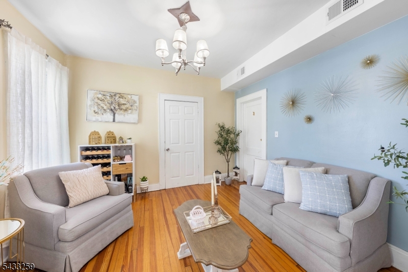 1058 Fanny Street Elizabeth, NJ 07201 - Photo 3 of 24