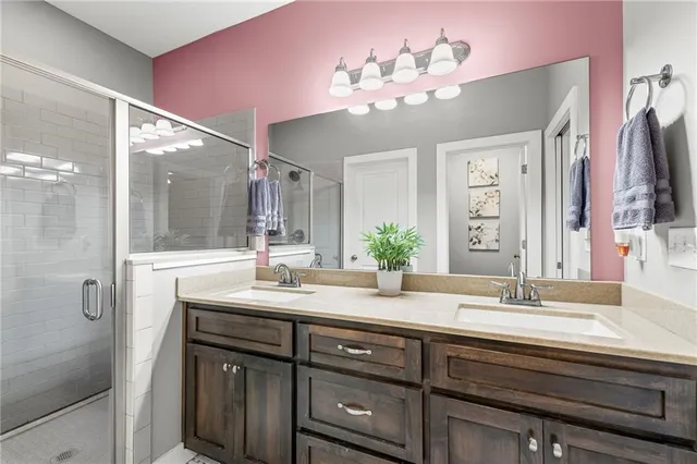 $389,000 | 23504 East 11th Terrace South, Independence, MO 64056