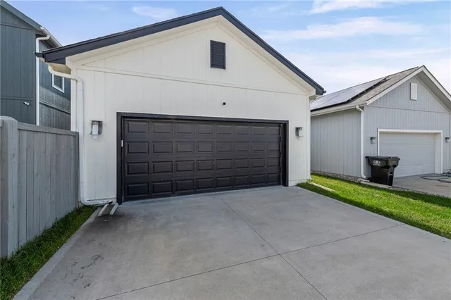 $389,000 | 23504 East 11th Terrace South, Independence, MO 64056