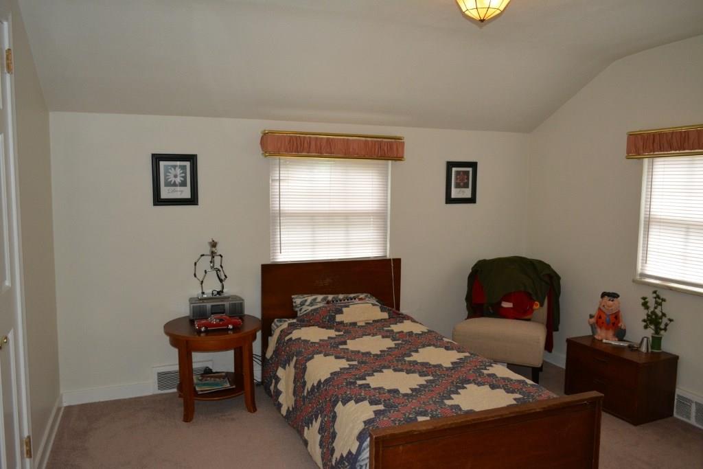 104 Cascade Road Forest Hills, PA 15221 - Photo 13 of 25 Gallery Image 13
