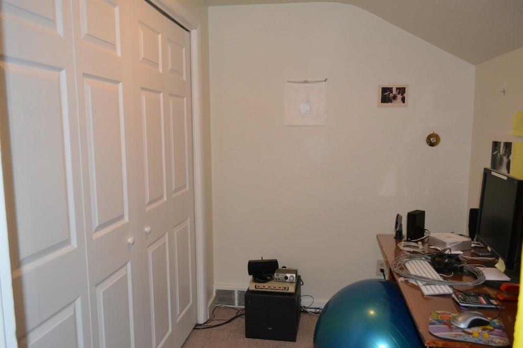 104 Cascade Road Forest Hills, PA 15221 - Photo 16 of 25 Gallery Image 16
