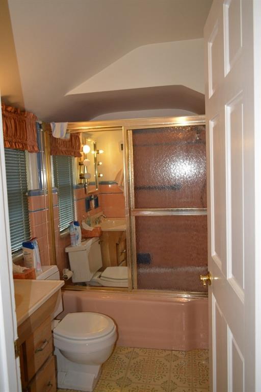104 Cascade Road Forest Hills, PA 15221 - Photo 17 of 25 Gallery Image 17