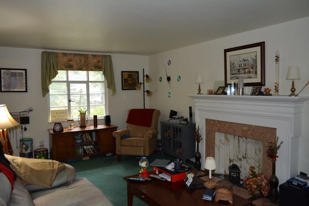 104 Cascade Road Forest Hills, PA 15221 - Photo 5 of 25 Gallery Image 5