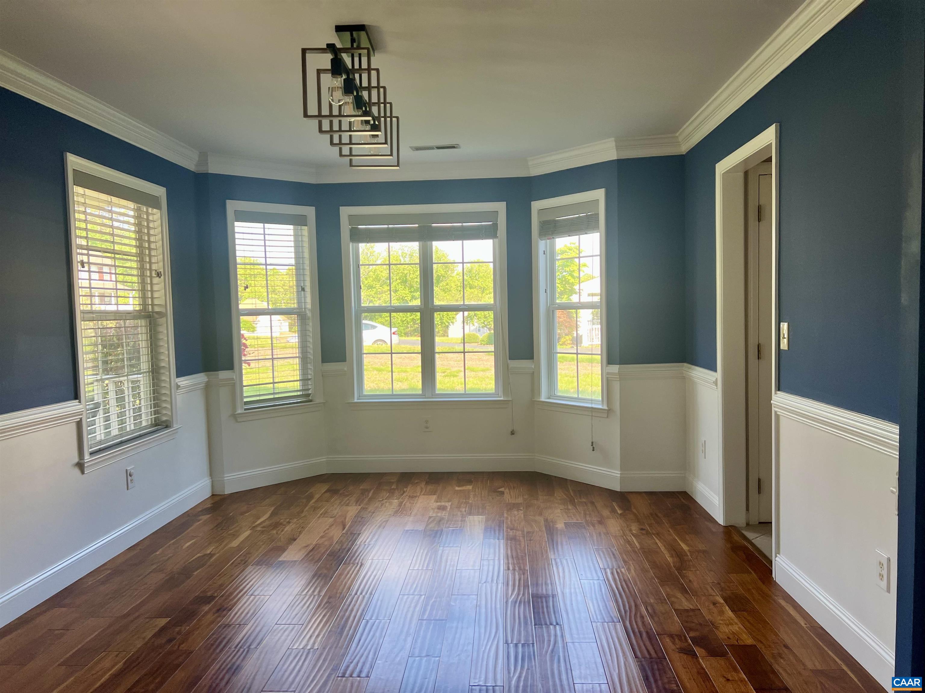212 Oak View Road Barboursville, VA 22923 - Photo 5 of 49 Gallery Image 5