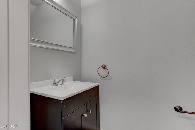 $2,650 | 1132 Bearpaw Catch Court, Henderson, NV 89052