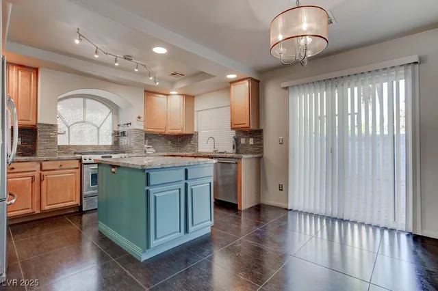 $2,650 | 1132 Bearpaw Catch Court, Henderson, NV 89052