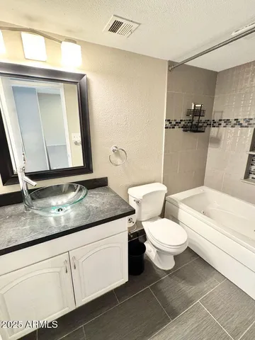 $1,695 | 1425 East Desert Cove Avenue, Unit 2, Phoenix, AZ 85020