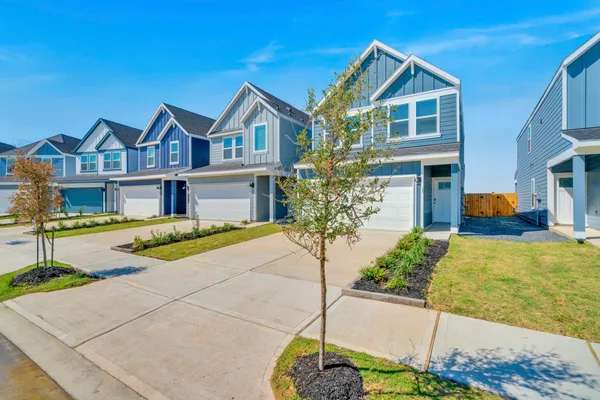 $2,225 | 10316 Penryn Frst Trail, Houston, TX 77051