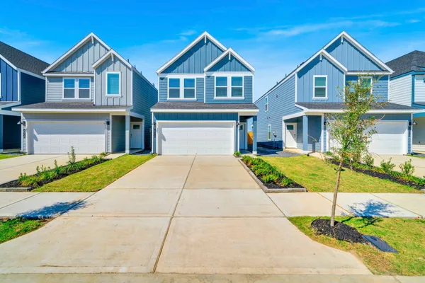 $2,225 | 10316 Penryn Frst Trail, Houston, TX 77051