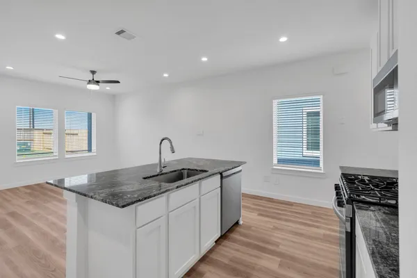 $2,225 | 10316 Penryn Frst Trail, Houston, TX 77051