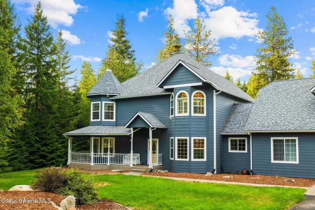 $2,150,000 | 3825 East English Point Road, Hayden, ID 83835