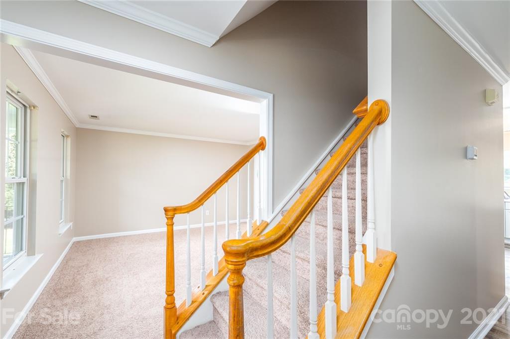 840 Knightsbridge Road Fort Mill, SC 29708 - Photo 4 of 32 a view of an entryway