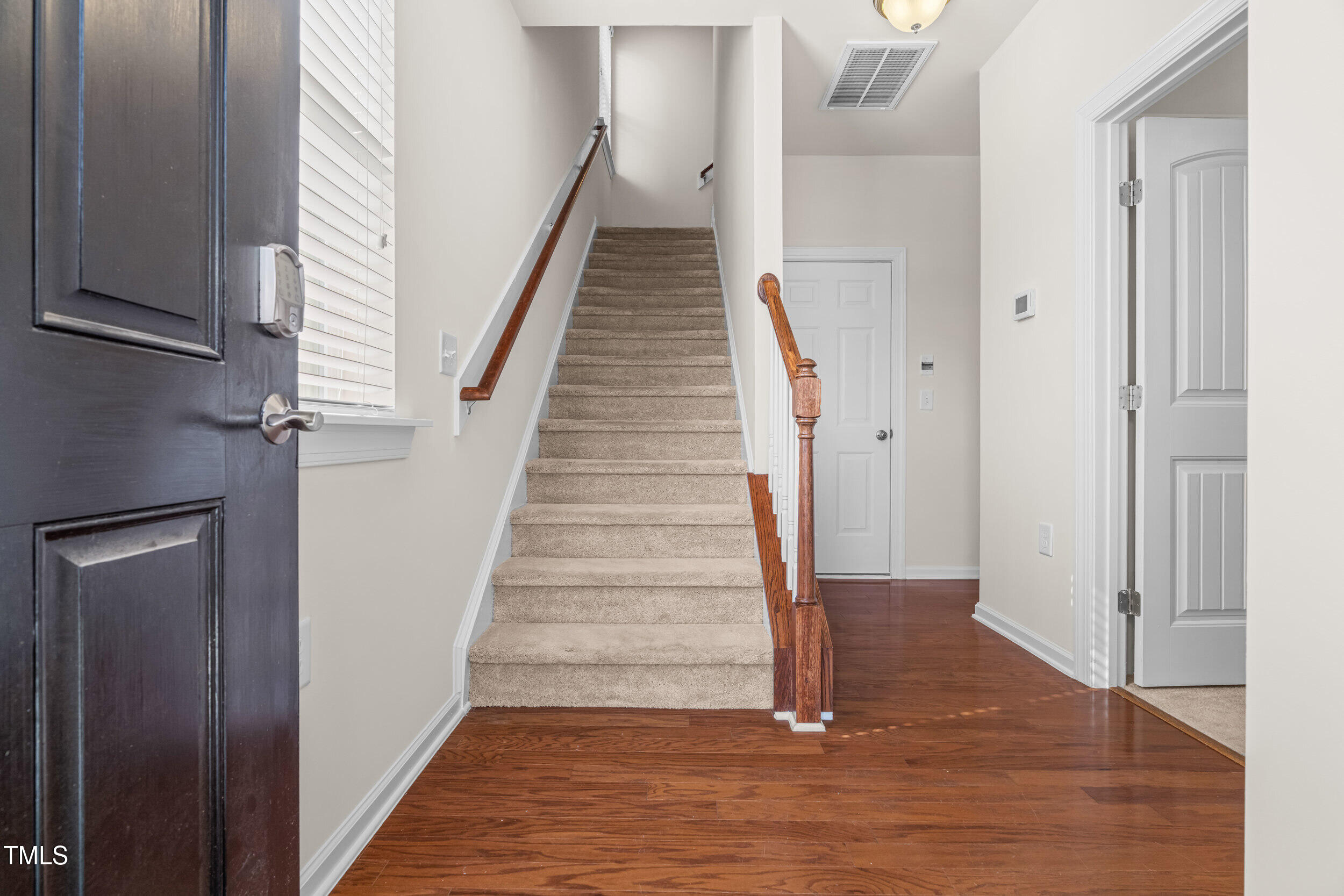 4014 Kentworth Drive Holly Springs, NC 27540 - Photo 3 of 32 5_dsc02145