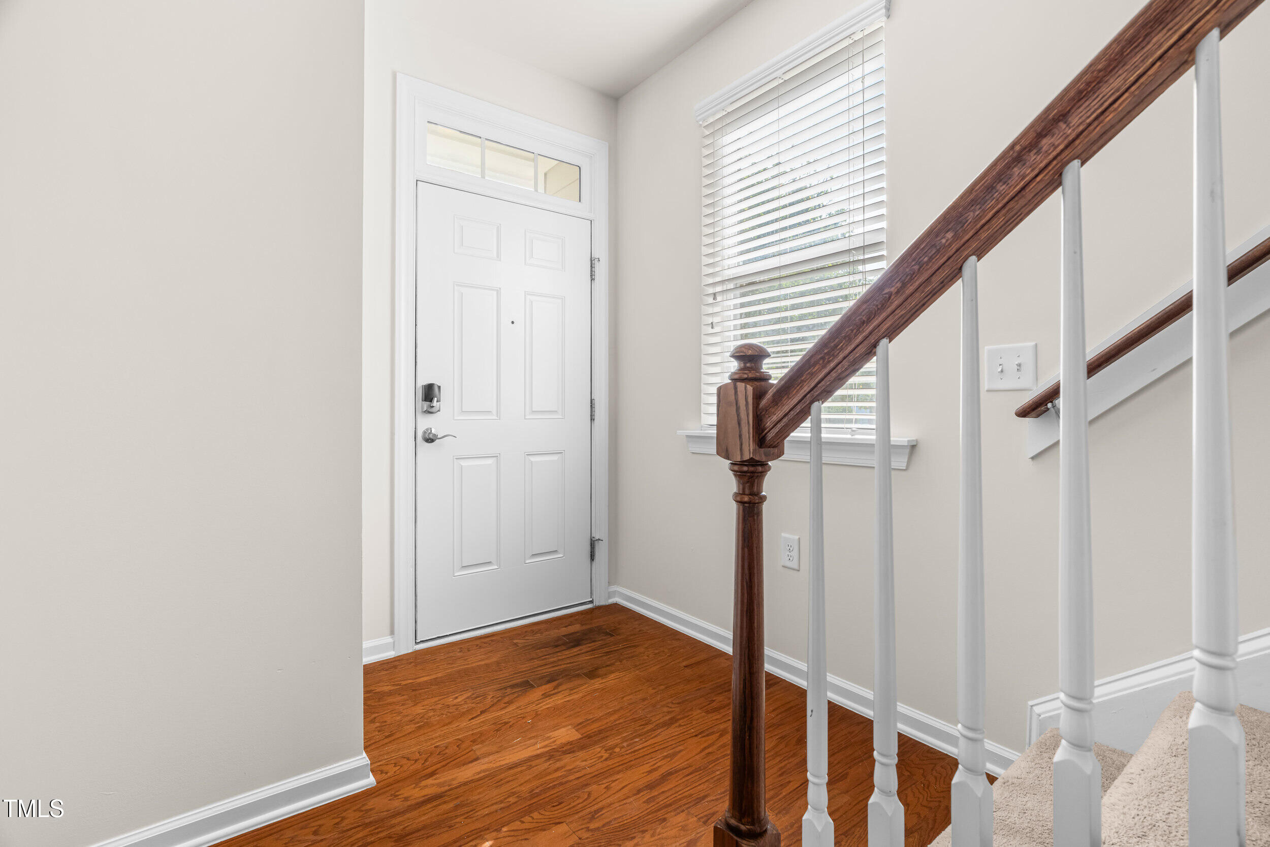 4014 Kentworth Drive Holly Springs, NC 27540 - Photo 4 of 32 6_dsc02148