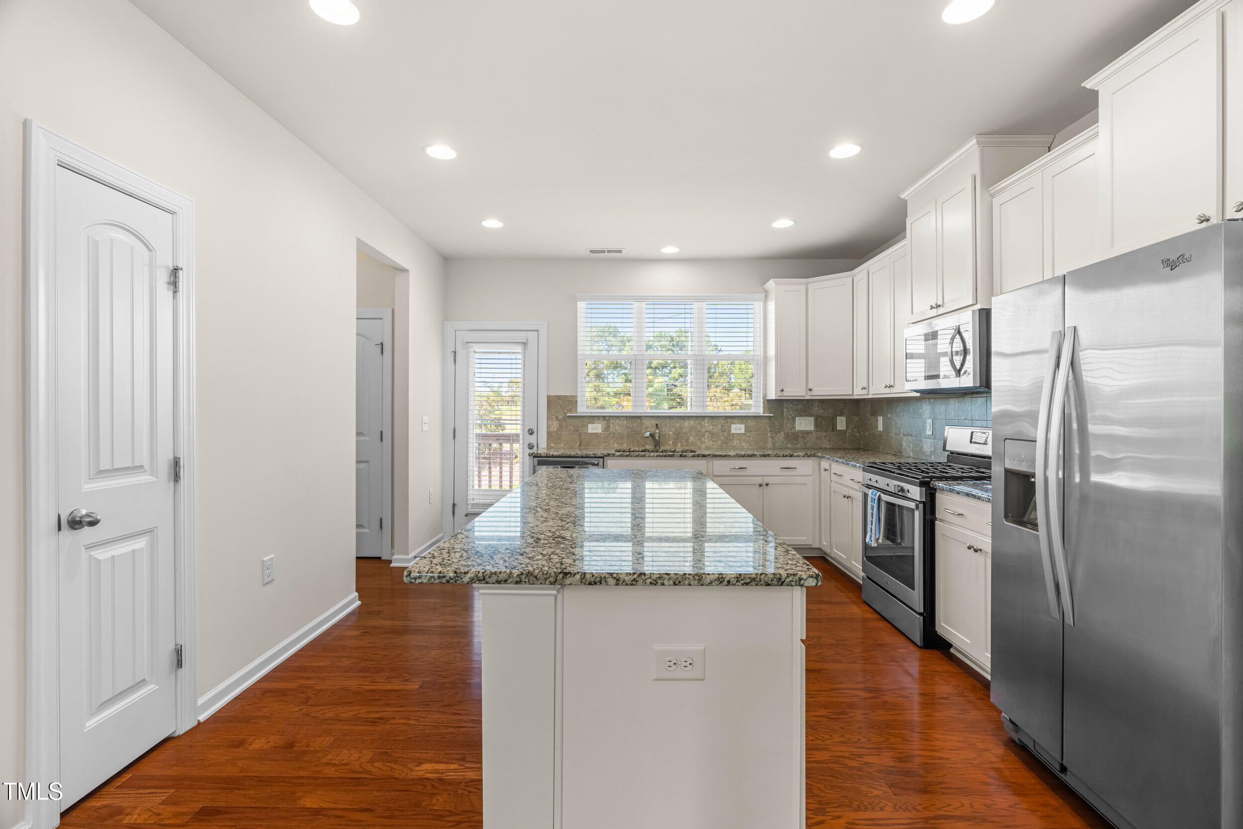 4014 Kentworth Drive Holly Springs, NC 27540 - Photo 8 of 32 10_dsc02160