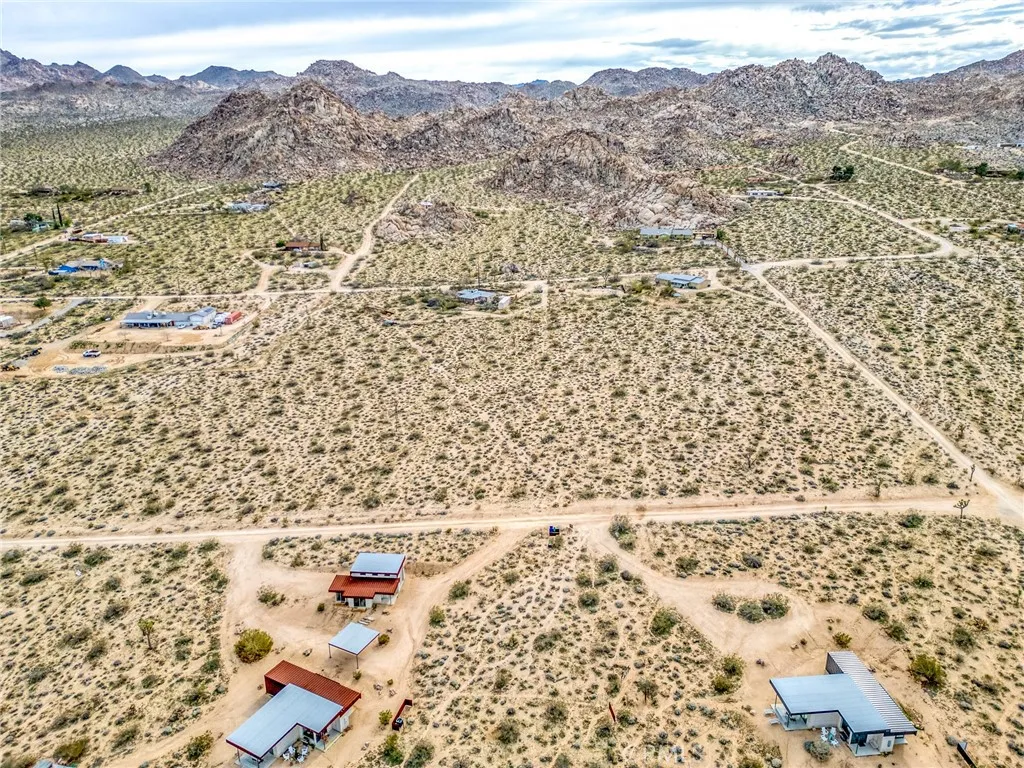 130 Hollinger Road Joshua Tree, CA 92252 - Photo 26 of 41