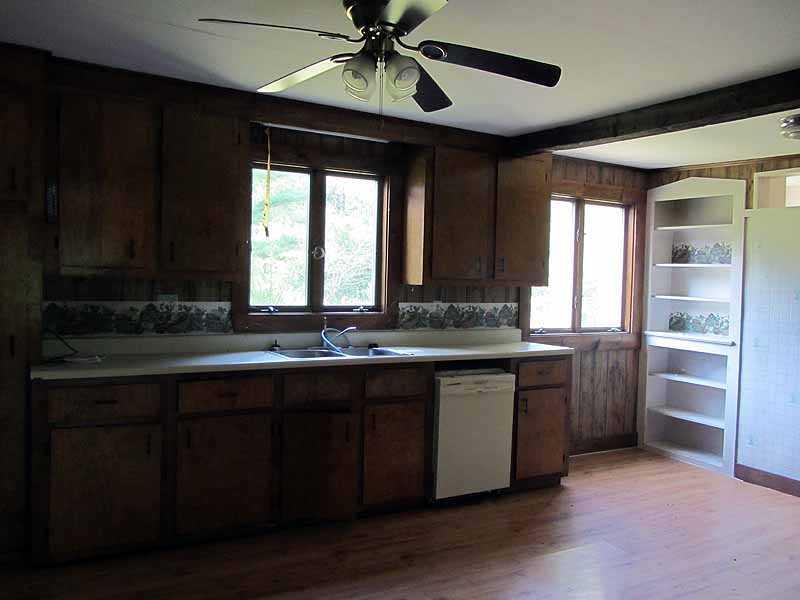 70 Snowball Hill Road New Harbor, ME 04554 - Photo 18 of 20 Kitchen.