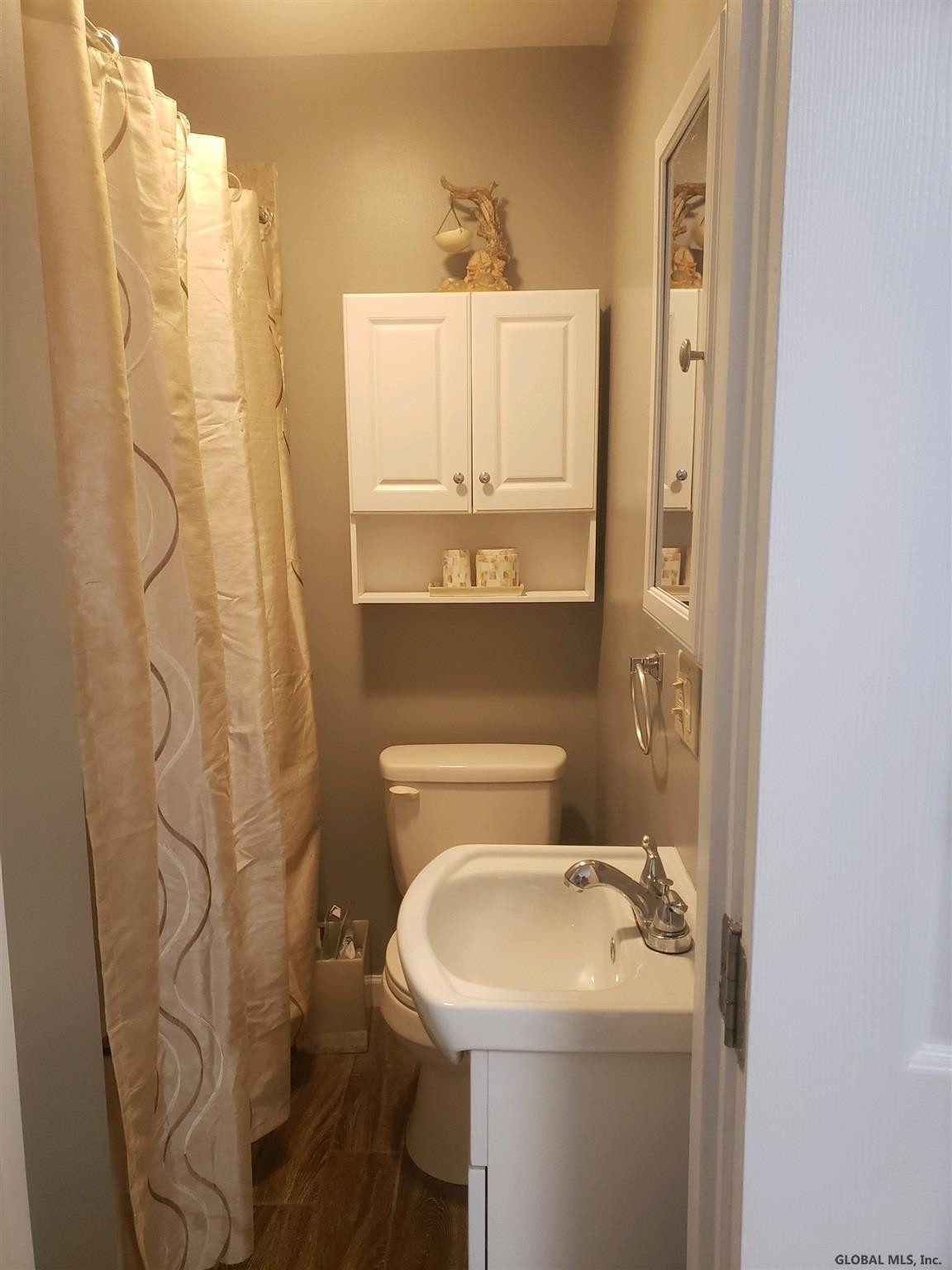 3 Vly Road Colonie, NY 12205 - Photo 11 of 30 Photo 11