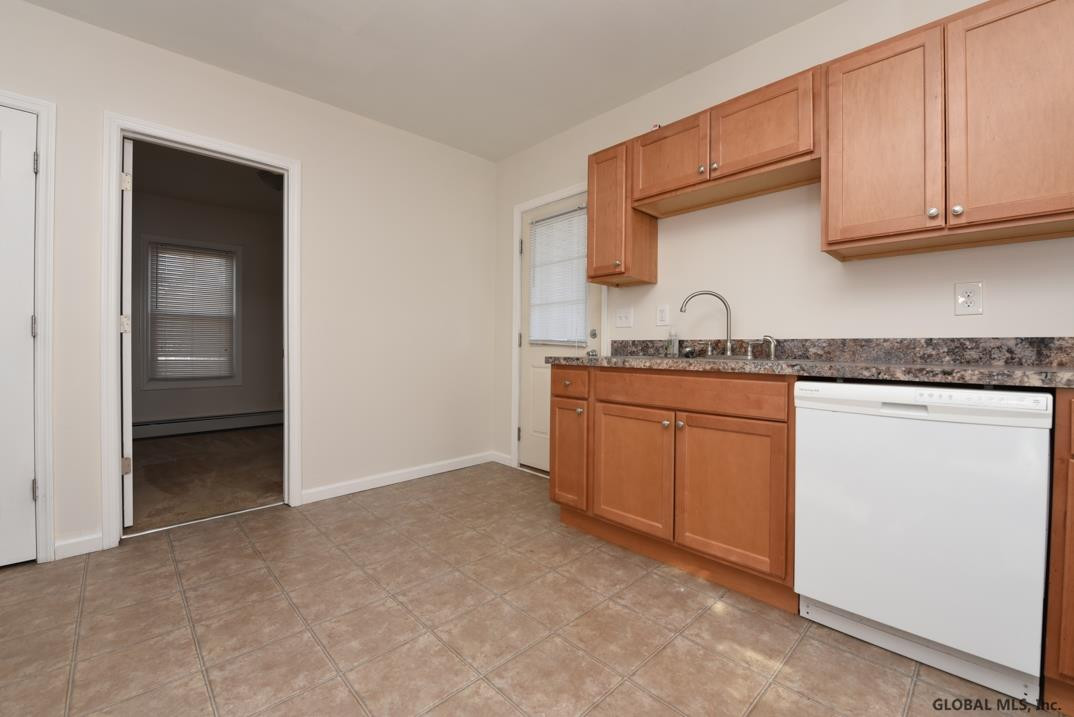 3 Vly Road Colonie, NY 12205 - Photo 21 of 30 Photo 24