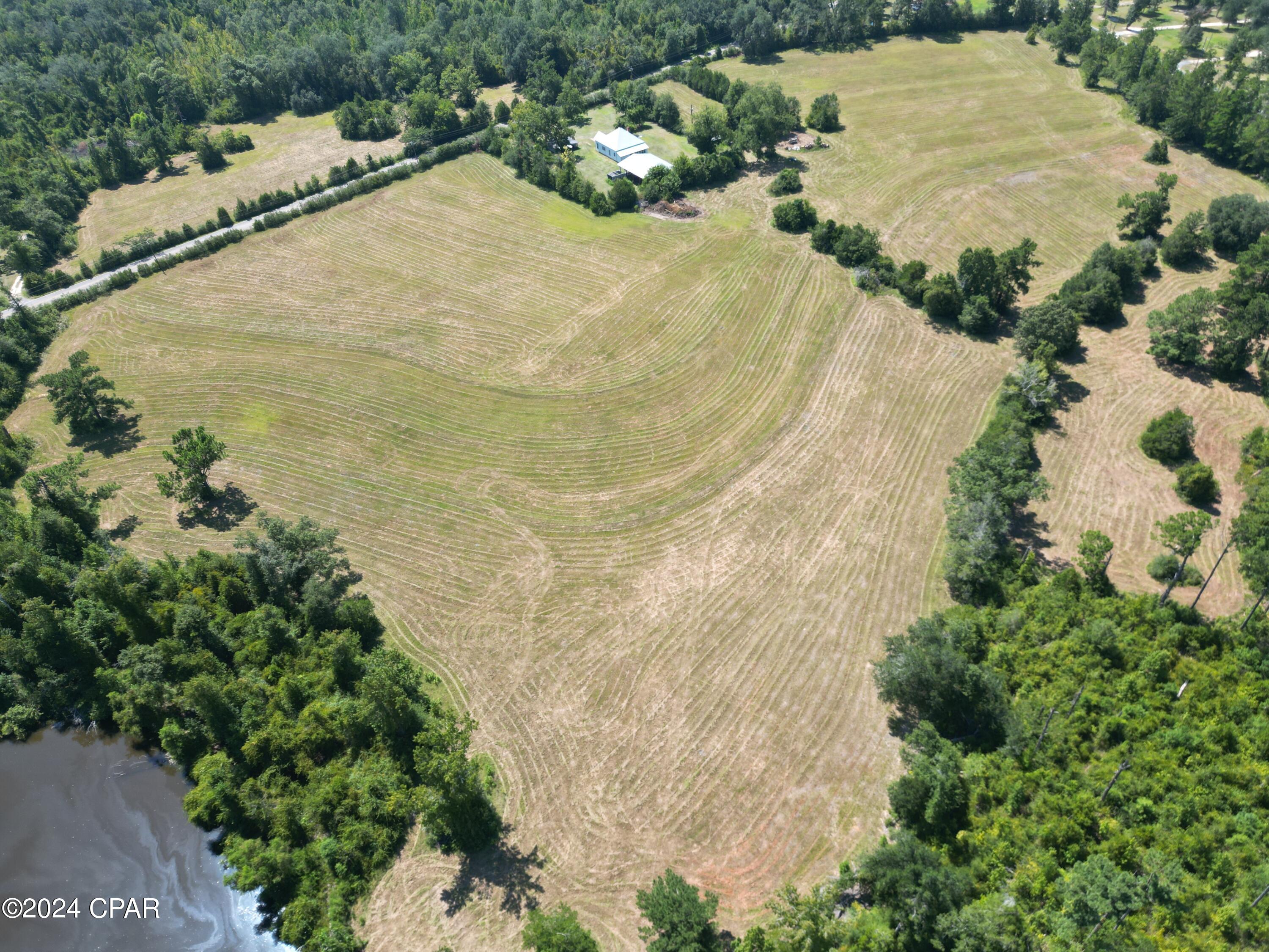 2194 Bethlehem Road Cottondale, FL 32431 - Photo 2 of 10