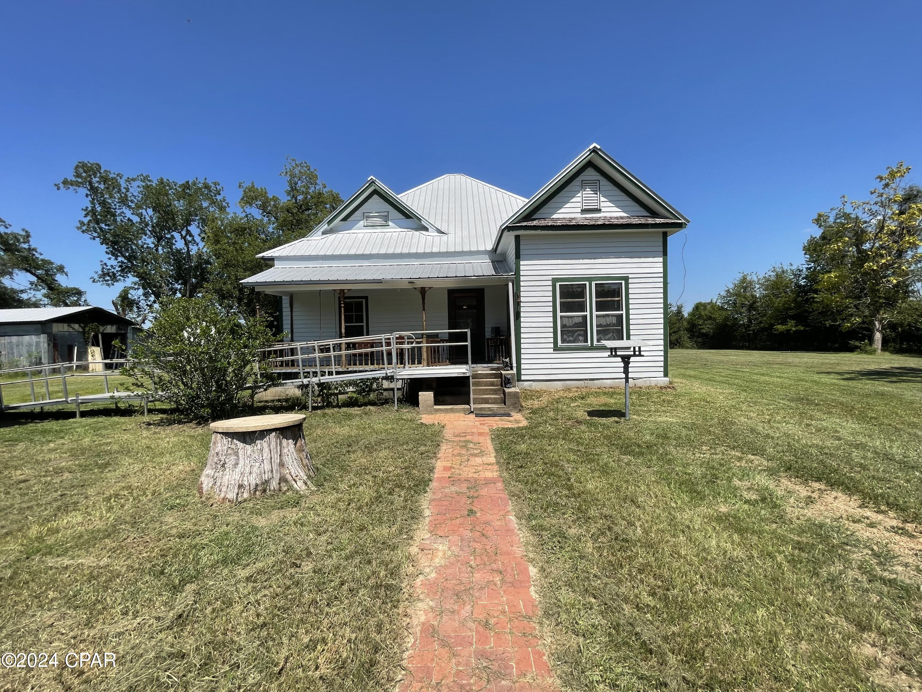 2194 Bethlehem Road Cottondale, FL 32431 - Photo 5 of 10