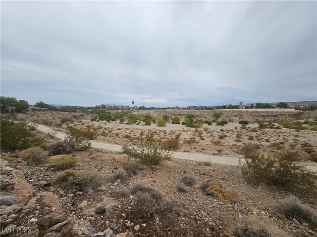 $4,000 | 10517 India Hawthorn Avenue, Las Vegas, NV 89144