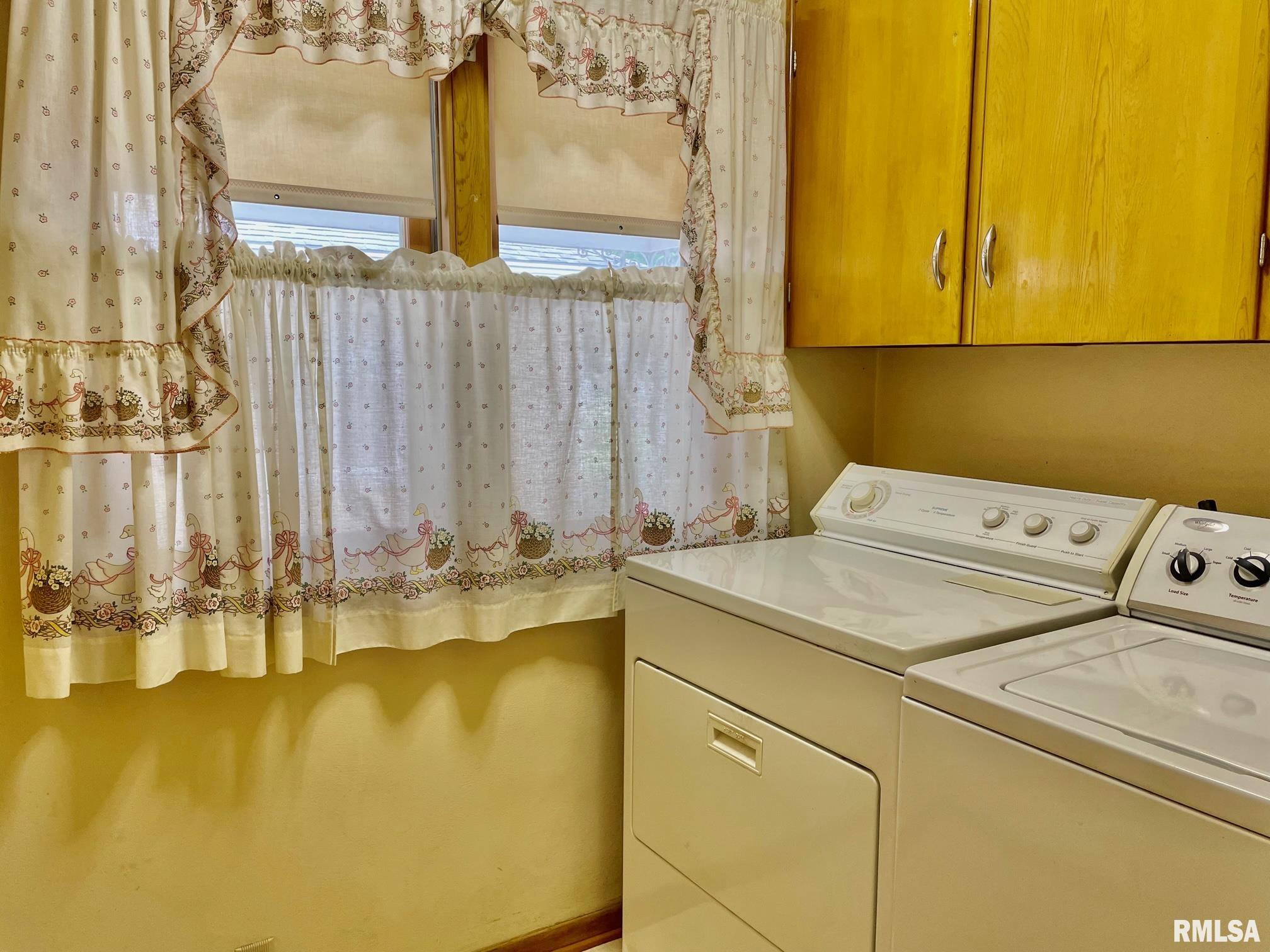 8 Alberta Lane Springfield, IL 62704 - Photo 12 of 26 Gallery Image 12