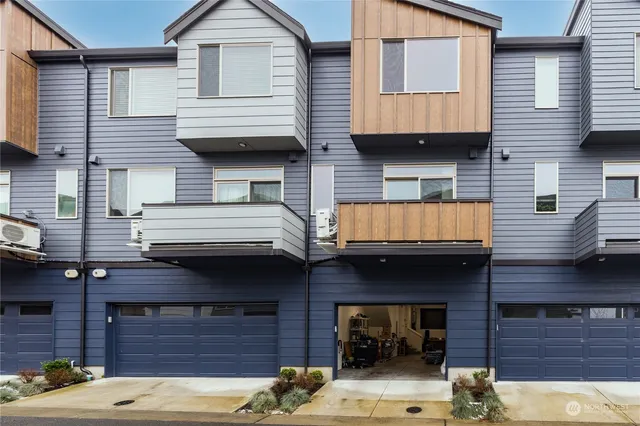 $594,950 | 32779 Madrona Avenue Southeast, Black Diamond, WA 98010