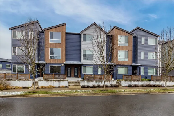 $594,950 | 32779 Madrona Avenue Southeast, Black Diamond, WA 98010